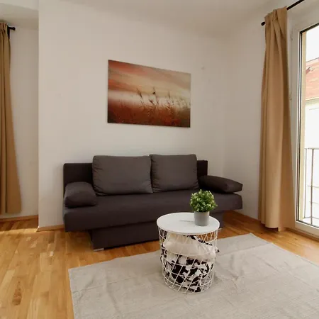 Flataid Annenstrasse Bahnhof Apartment *